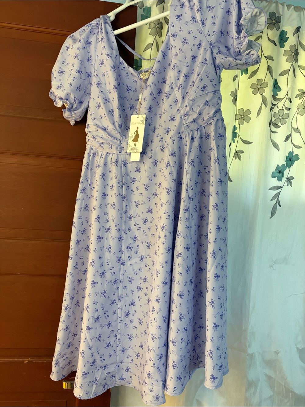 Lilac Floral Puff-Sleeve Midi Dress with Square Neck